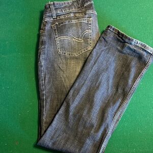 Wrangler Women's Classic Straight Leg Jeans - Dark Blue